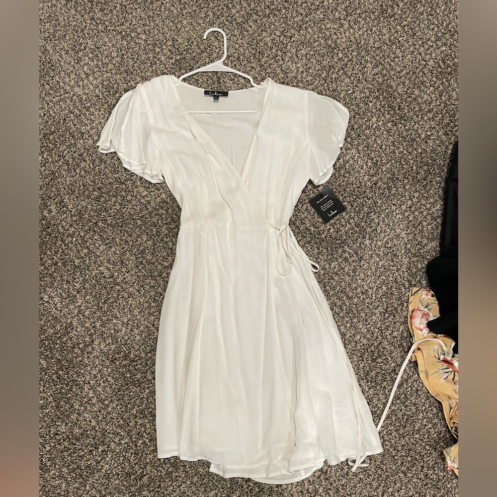 Lulus Wrap Dress - size L - White - NWT